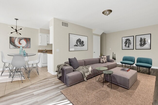 Photo - 115 Doheny Apartments