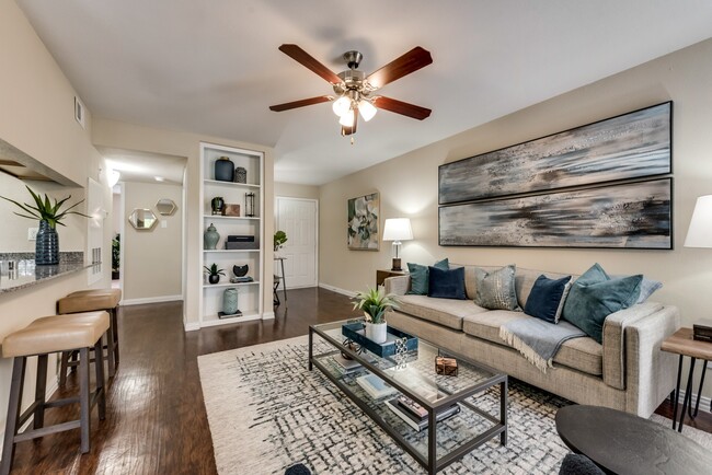 Mount Vernon Apartments | Desoto TX | Spacious Floor Plans with Hardwood Style Flooring - Mount Vernon Apartments