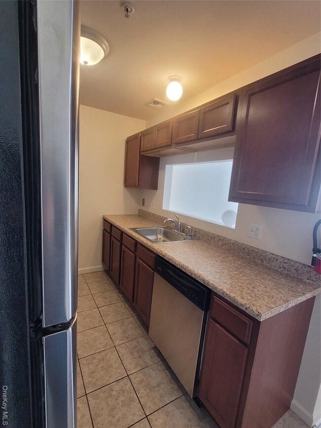 Photo - 123 Ruth Ct Unit D