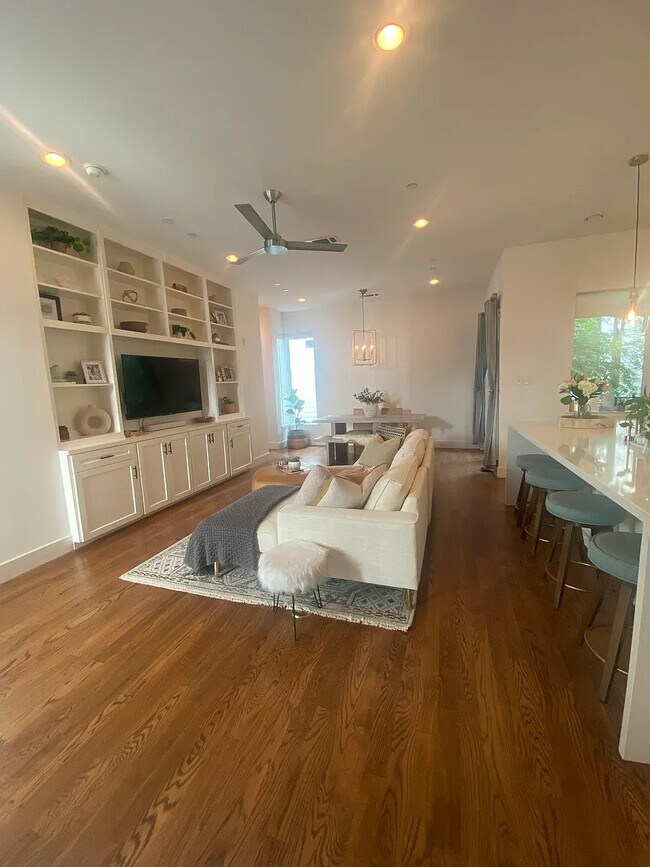 Photo - 5705 Bryan Pky