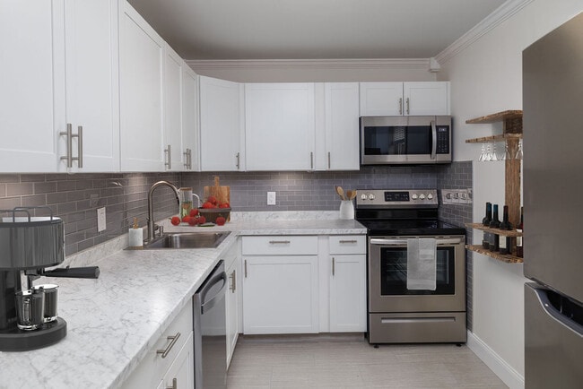 Briarwood House Apartments