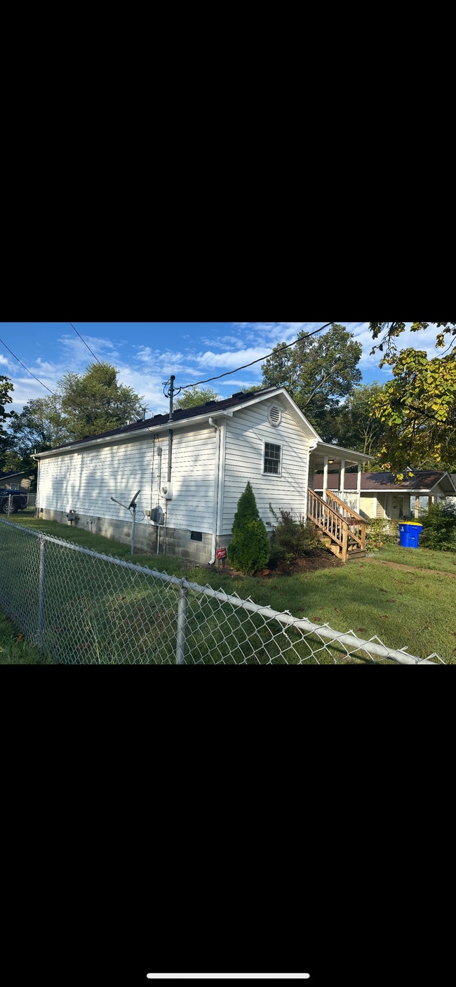 Photo - 135 W 14th Ave