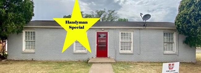 Building Photo - Handyman Special $0 First Month's Rent / “You fix, you SAVE BIG!!” Contact Mayshell for details: ...