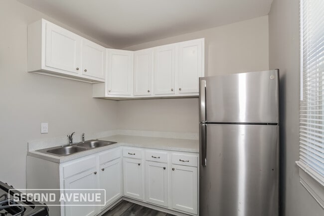 Photo - 103 Saunders Ct