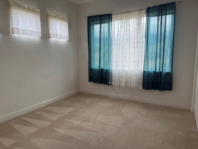 Photo - Beautiful 3 bed home with 3 car garage in Indian Hills behind Target