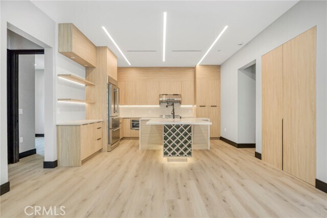 Photo - 20520 Sherman Way