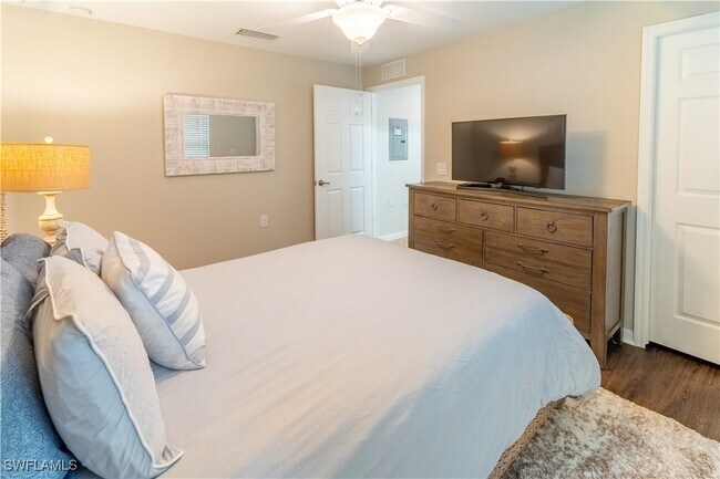 Photo - 9521 Avellino Wy Unidad 2426