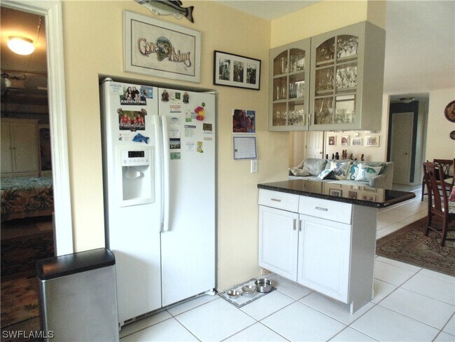 Photo - 800 Entrada Dr