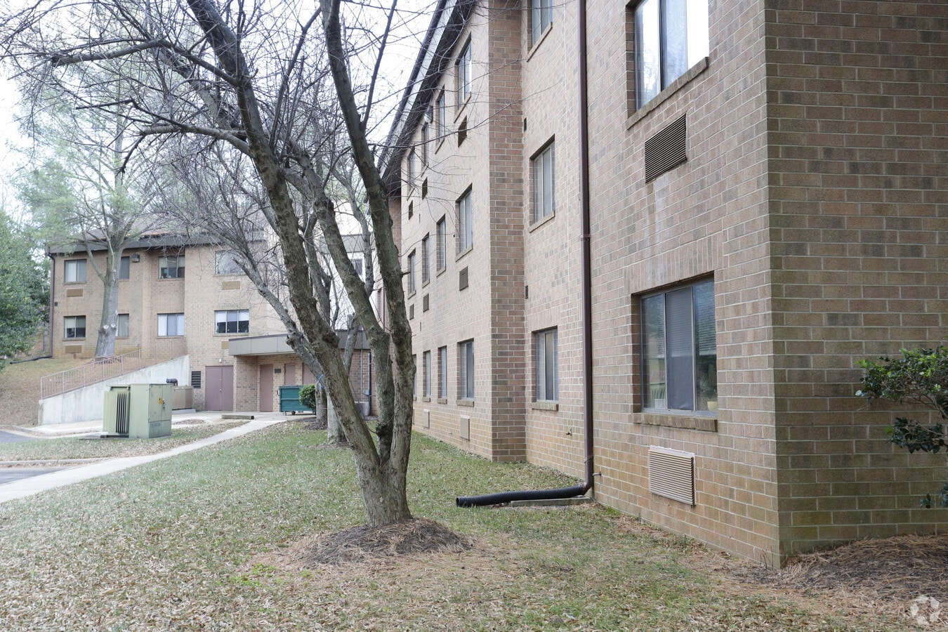 Photo - Warrenton Manor Apartments - 55 & Older