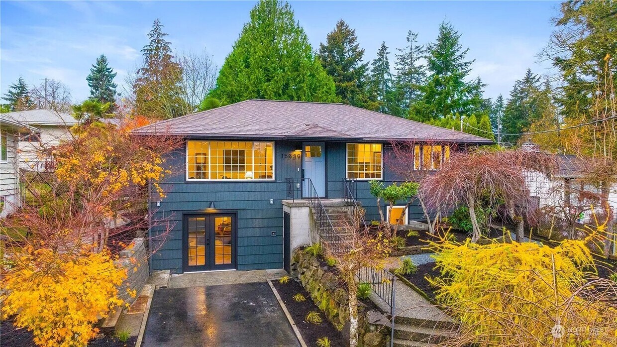 Beautiful & Cozy 2bed/1bath lower level of... - Beautiful & Cozy 2bed/1bath lower level of...