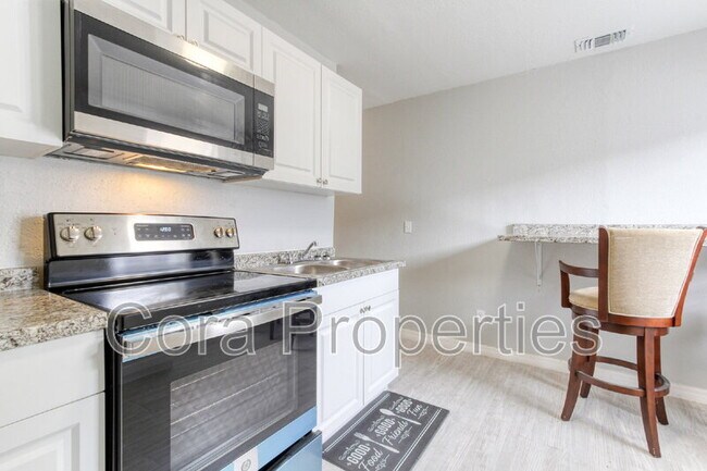 Photo - 685 Sears Ave NE Unit 4
