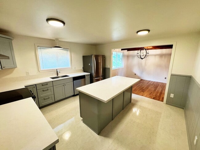 Photo - Gorgeous 5-Bed, 2-Bath Two Story Home in T...