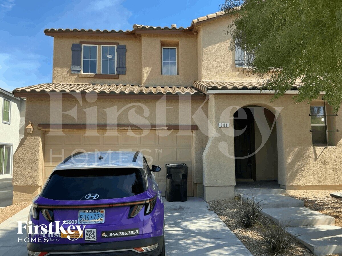 Photo - 684 Moonlight Stroll St