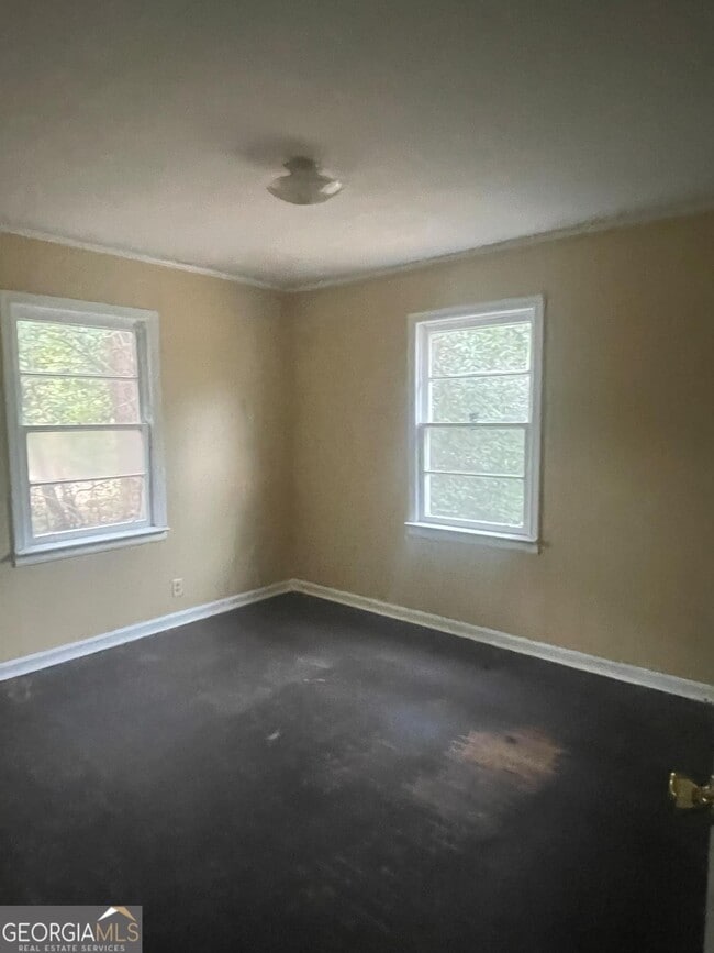 Photo - 211 Poplar St