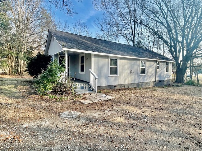 Must view this 2 bedroom, 1 bath home | Lo... - Must view this 2 bedroom, 1 bath home | Lo...