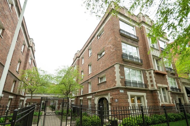 Photo - Sheridan Courts