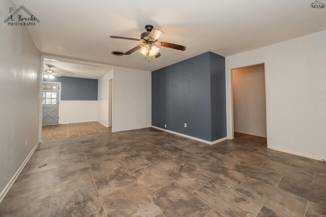 109 Highland Dr