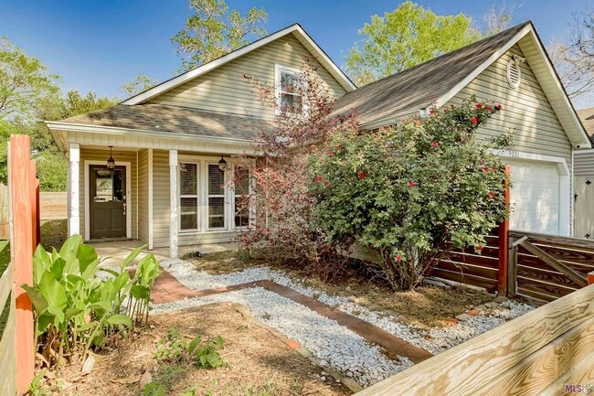 Photo - 9221 Fox Run Ave