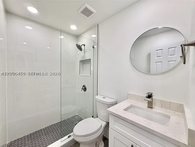 10208 SW 20th St