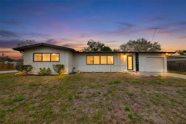 Building Photo - 2239 Worrington St