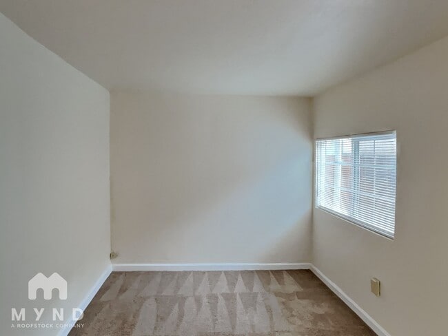 Photo - 1844 La Porte Ave Unidad 2