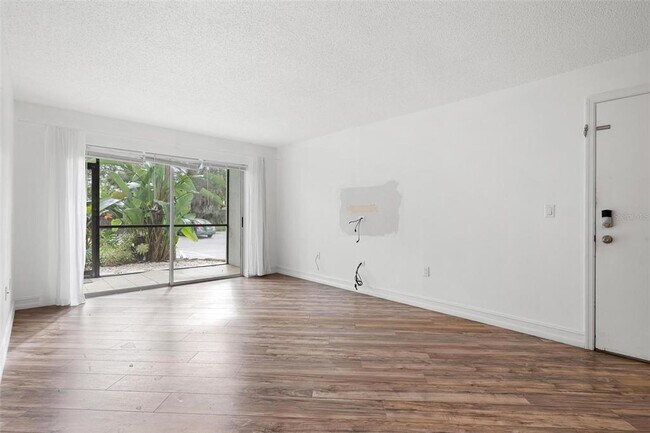 3223 S Beneva Rd Unit 101