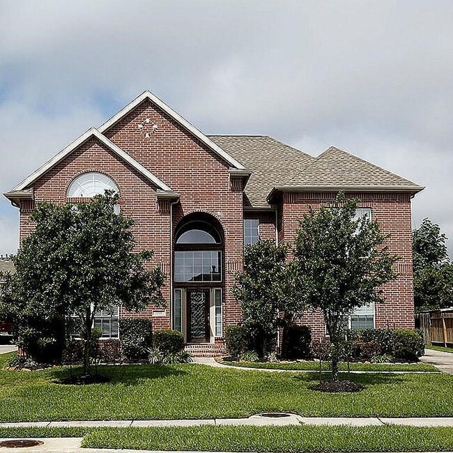 Building Photo - 2181 Brittany Colony Dr