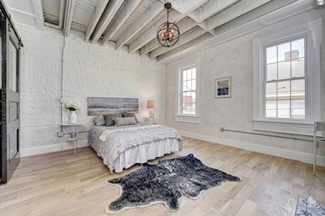 Photo - Luxury Home - Lawrenceville