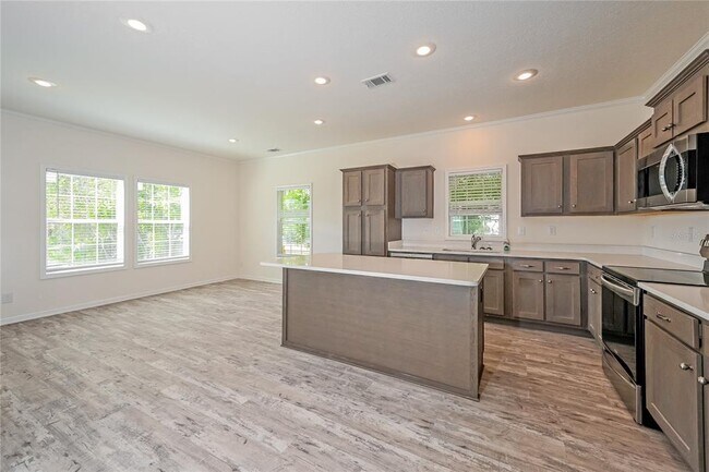 Photo - 6737 48th Ave N