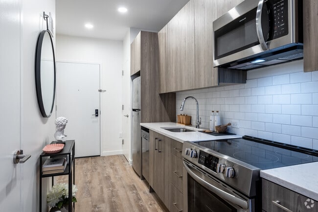 Studio - 411SF