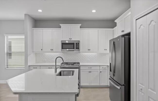 Photo - 4338 Tamarind Pl