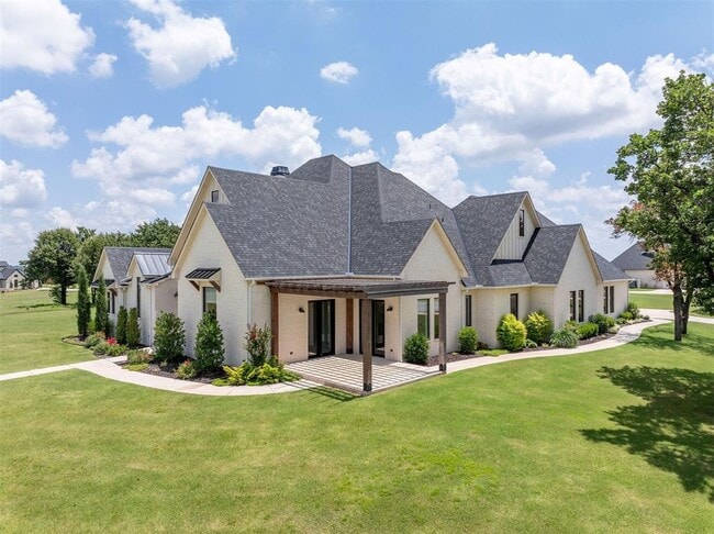Photo - 4716 Moulin Rd
