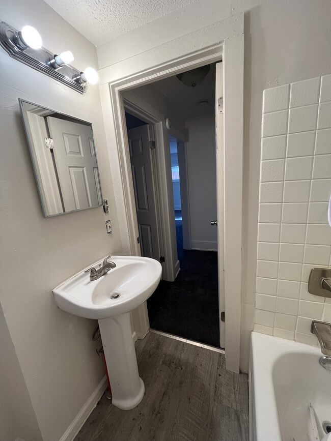 Photo - 1459 Fort Park Blvd Unidad 1