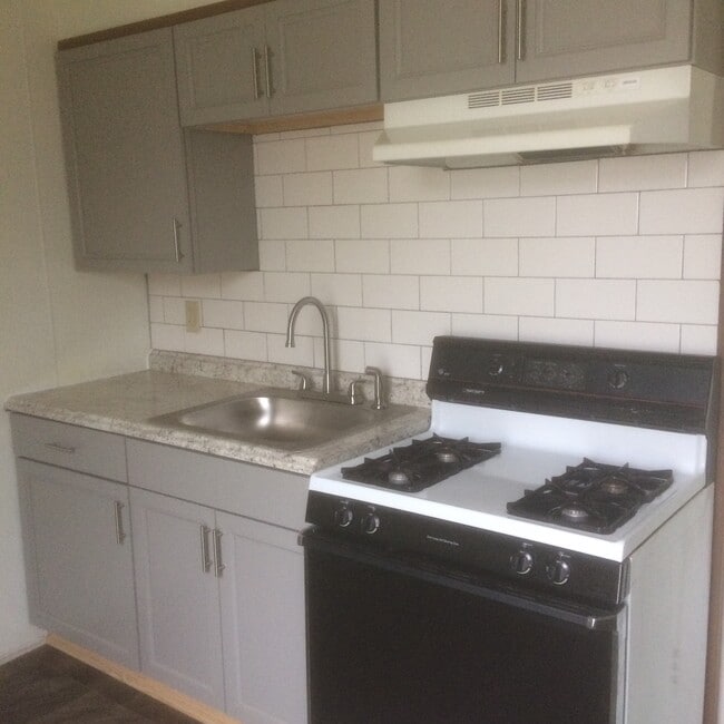 Photo - 36 Maple St