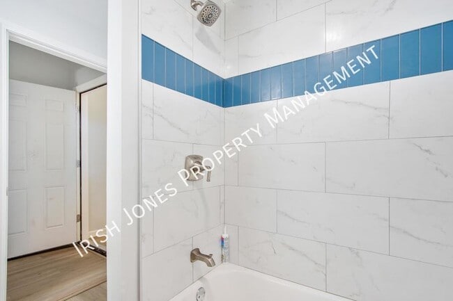 364 Potomac Ave Unit 1
