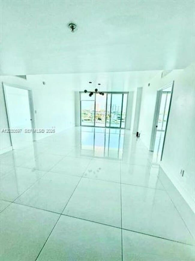 Photo - 400 Sunny Isles Blvd Unit 400 Sunny Isles Blvd # 817