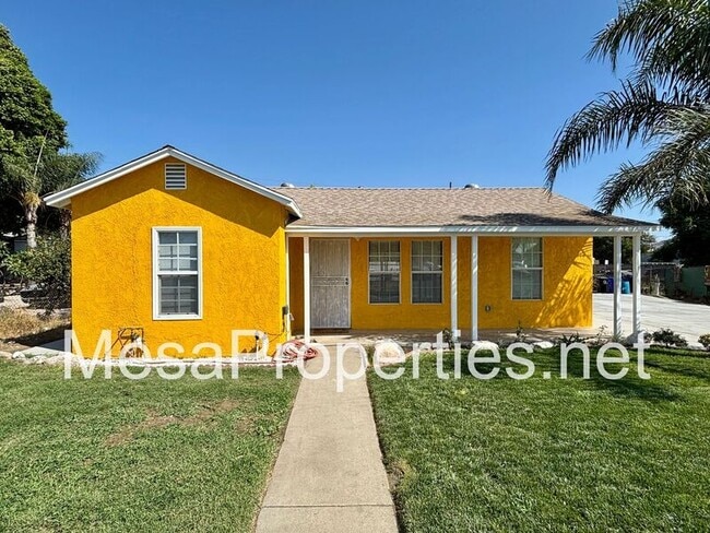 Building Photo - 16059 Iris Dr Rental