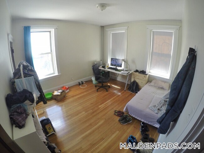 Photo - 96 Maple St Unit 2