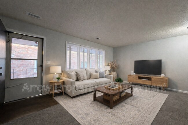 Photo - 1820 F St Unit 6