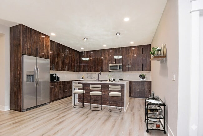 Photo - Grand Summit