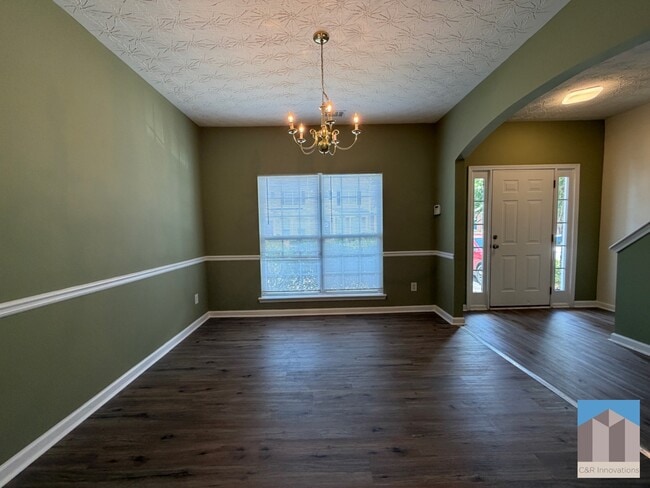 Photo - 644 Kenridge Dr
