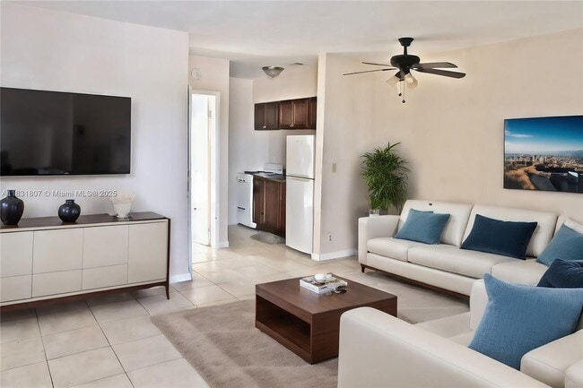 Photo - 417 NW 2nd Ave Apartamento Unidad 3
