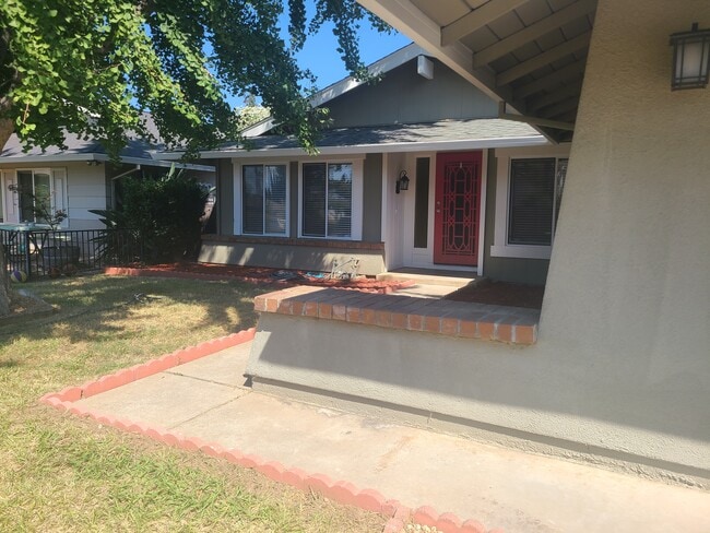 Building Photo - 9236 Premier Way Rental