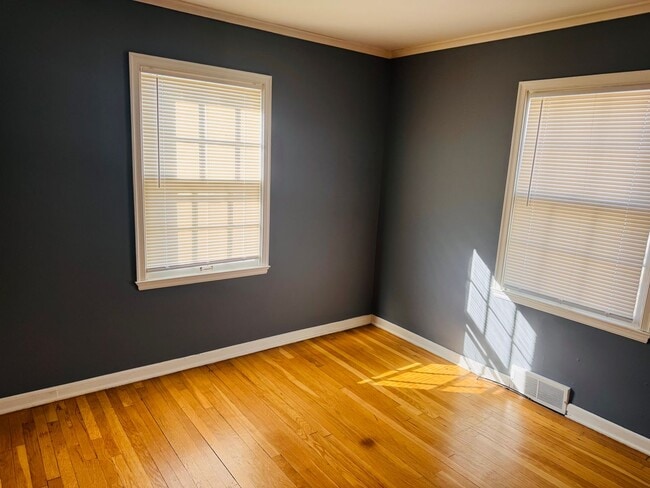 Photo - Adorable Waldo Location on Quiet Street