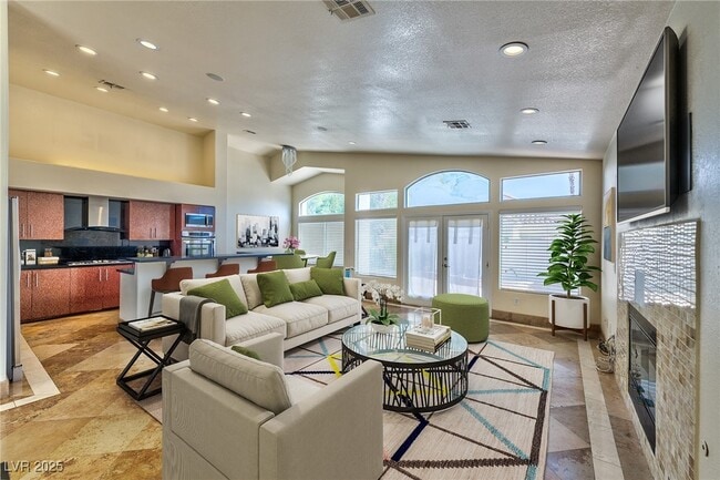 Photo - 8129 Pacific Cove Dr