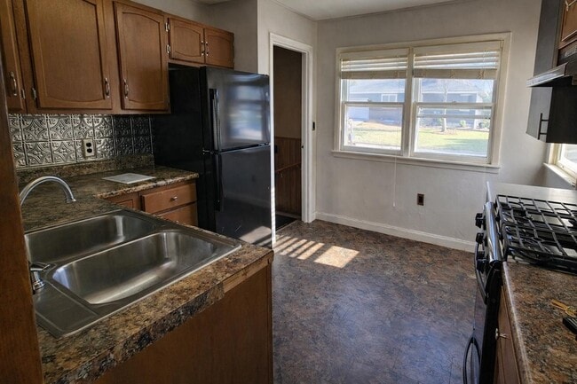 Photo - 117 3rd Ave
