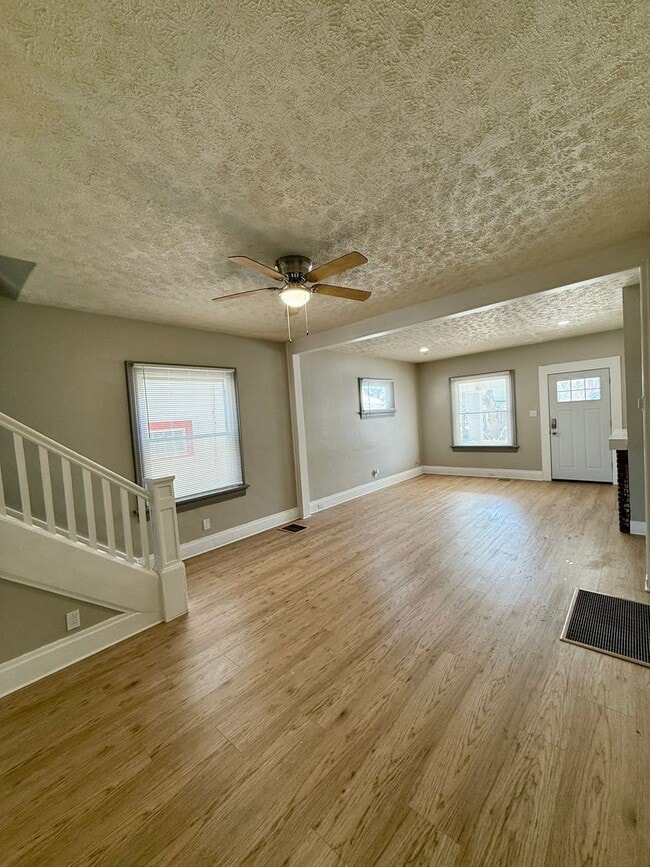 Photo - Beautiful Apartment Living Unit 255 Fountain Avenue - Duplex