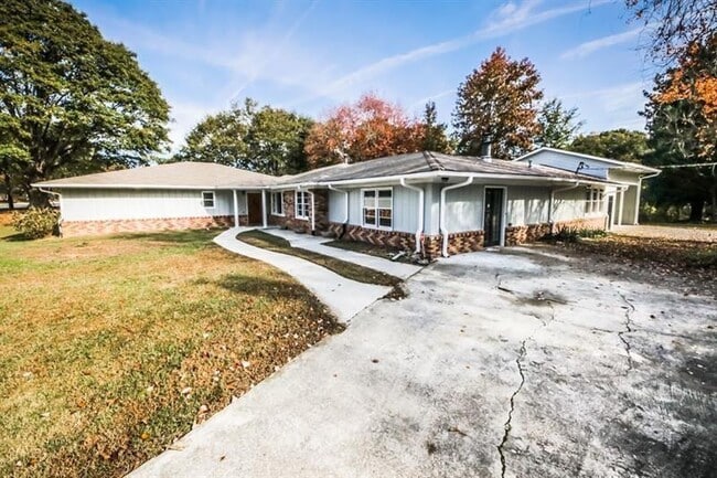 5075 Winters Chapel Rd