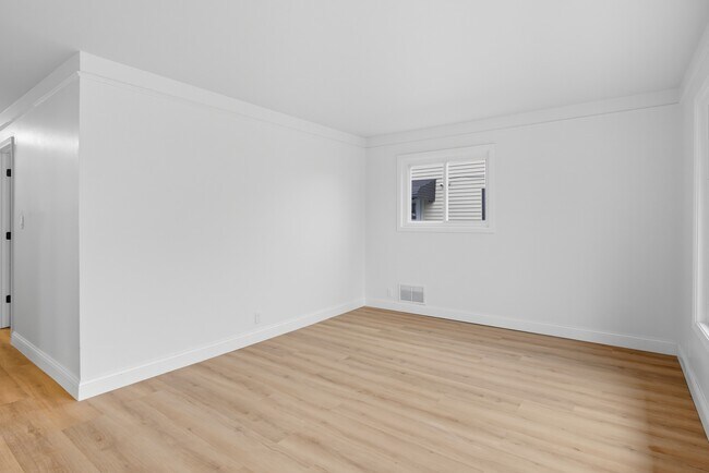 Photo - 344 Chestnut Ave