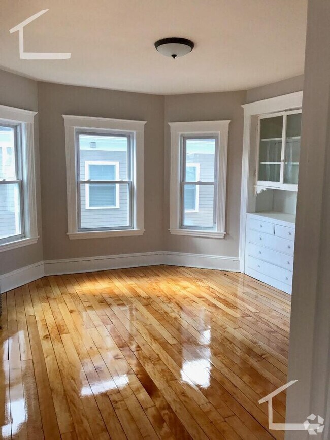 Building Photo - 129 Brooks St Rental